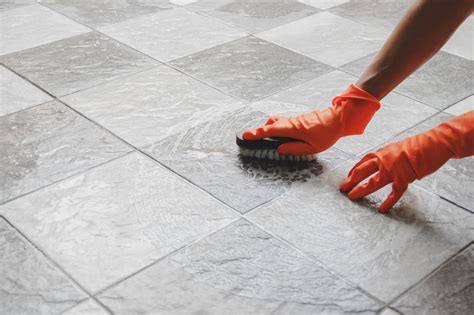 how to clean white porcelain floors